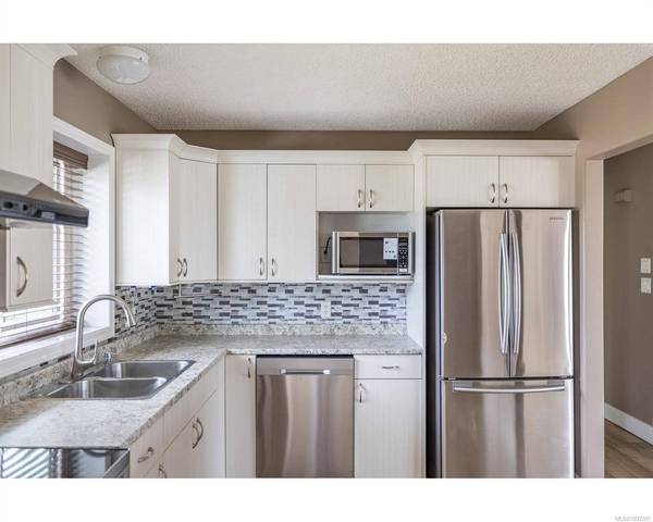 5202 Kaitlyns WAY, Nanaimo, BC V9T 5W1