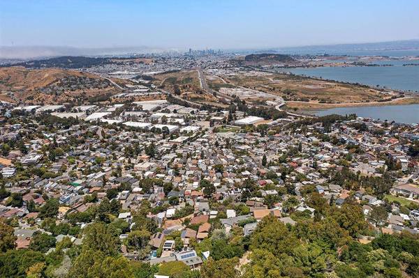 434 Kings RD, Brisbane, CA 94005