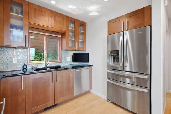 820 Humboldt RD, Brisbane, CA 94005