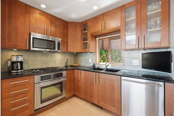 820 Humboldt RD, Brisbane, CA 94005