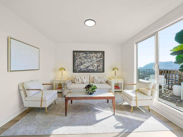 318 Topeka AVE, San Francisco, CA 94124