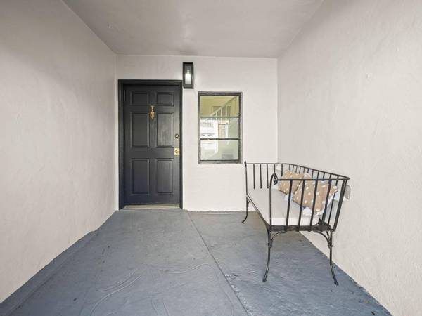 318 Topeka AVE, San Francisco, CA 94124