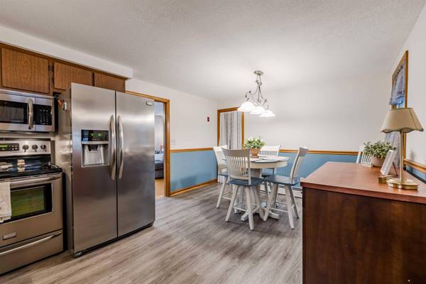 25 Beverly AVE, Salem, NH 03079