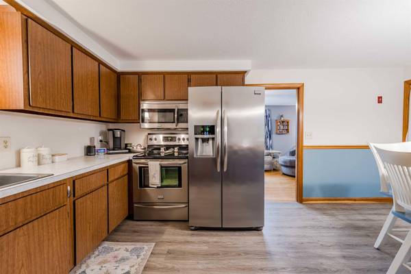 25 Beverly AVE, Salem, NH 03079