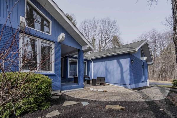 4 Clover CT, Salem, NH 03079