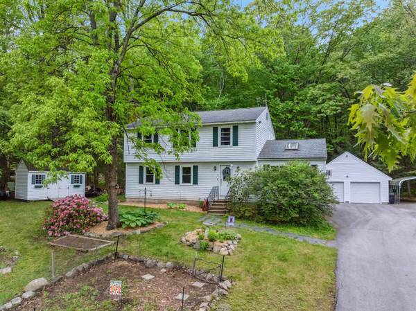 5 Hampshire DR, Derry, NH 03038