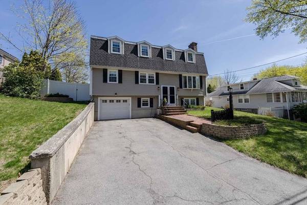 37 Hillcrest Ave, Methuen, MA 01844
