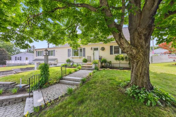 6 Sunrise DR, Hudson, NH 03051