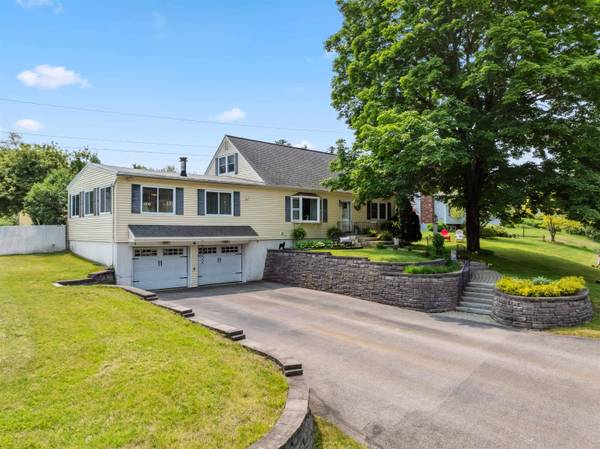 6 Sunrise DR, Hudson, NH 03051