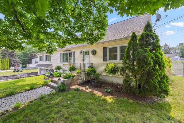 6 Sunrise DR, Hudson, NH 03051