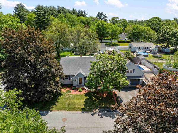 8 Guy ST, Salem, NH 03079