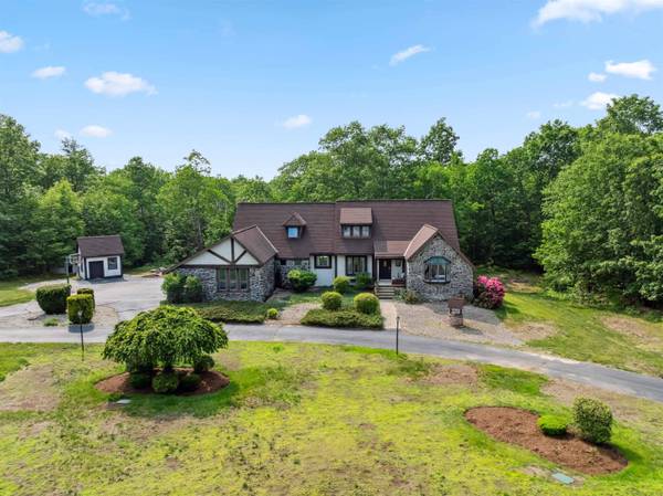 19 Hardwood RD, Windham, NH 03087