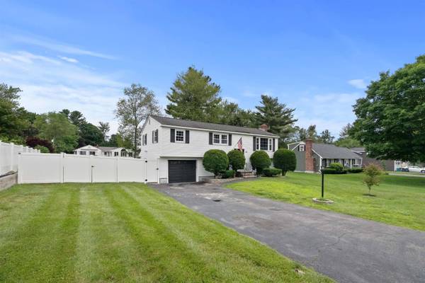 32 Ashwood AVE, Salem, NH 03079