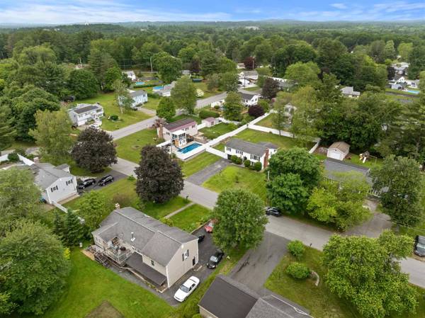 32 Ashwood AVE, Salem, NH 03079