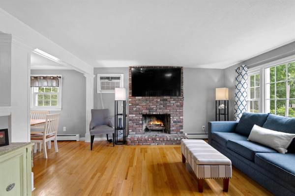 32 Ashwood AVE, Salem, NH 03079