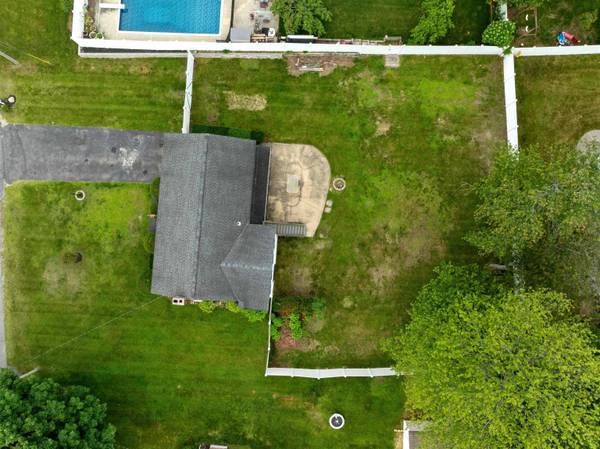 32 Ashwood AVE, Salem, NH 03079