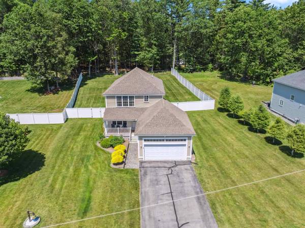 11 Emerson DR, Derry, NH 03038