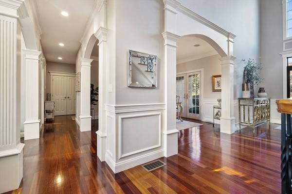 39 Ticklefancy Lane, Salem, NH 03079