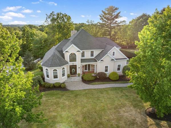 39 Ticklefancy Lane, Salem, NH 03079