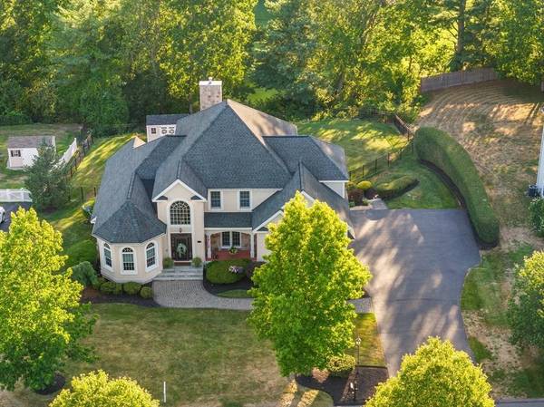 39 Ticklefancy Lane, Salem, NH 03079