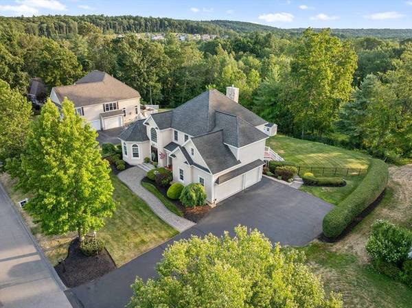 39 Ticklefancy Lane, Salem, NH 03079