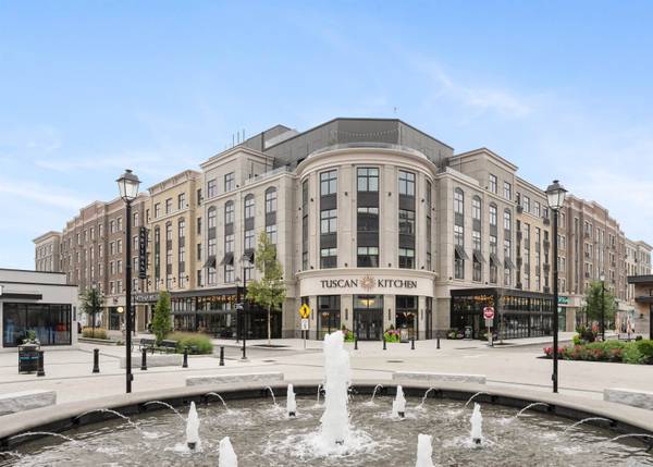 18 Artisan DR #308, Salem, NH 03079