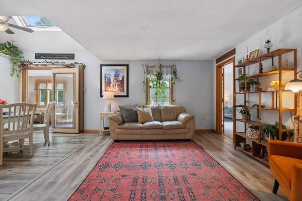 79 Marsh Hill Rd, Dracut, MA 01826