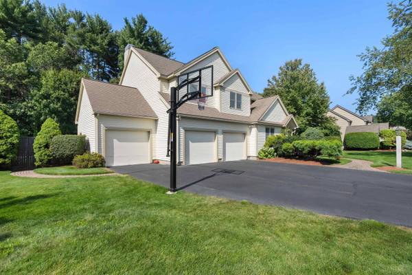 19 Lojko DR, Nashua, NH 03062