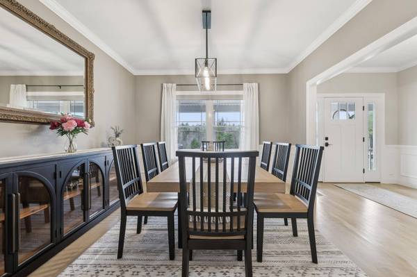 12 Tanya LN, Brentwood, NH 03833