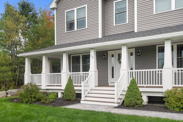 12 Tanya Lane, Brentwood, NH 03833