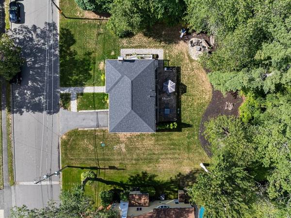 14 Carpenter Road, Lynnfield, MA 01940