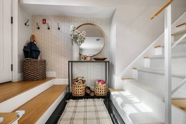 14 Carpenter Road, Lynnfield, MA 01940