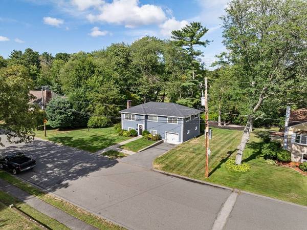 14 Carpenter Road, Lynnfield, MA 01940