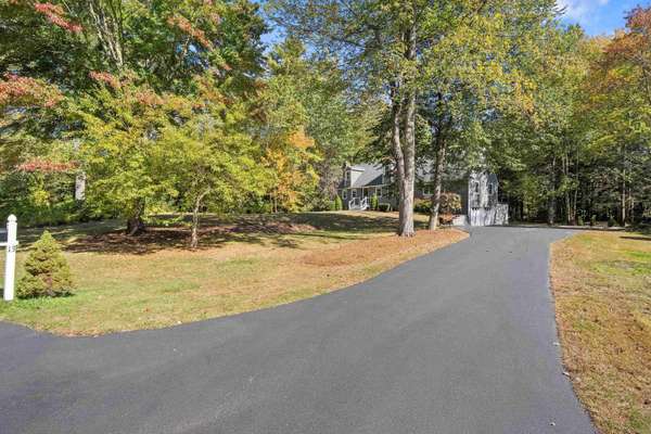 13 Tully ST, Windham, NH 03087