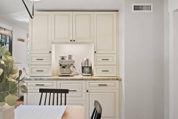 13 Tully ST, Windham, NH 03087