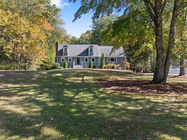 13 Tully ST, Windham, NH 03087