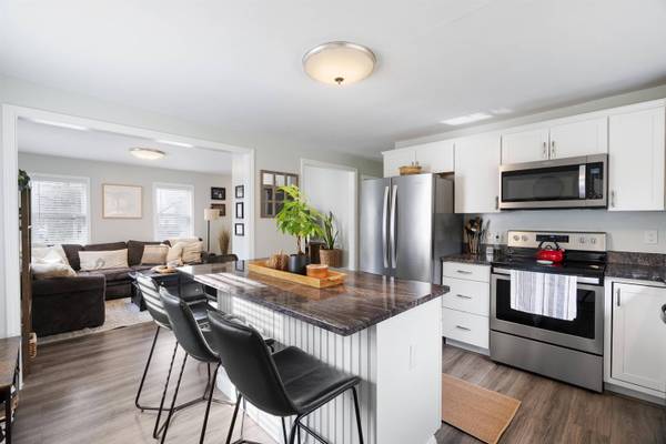 133 Brookdale RD, Salem, NH 03079