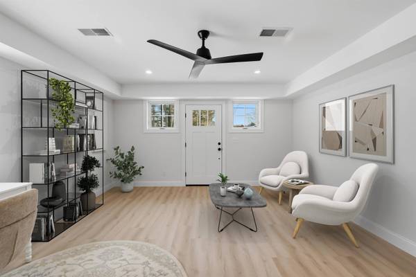 182 Shore DR, Salem, NH 03079