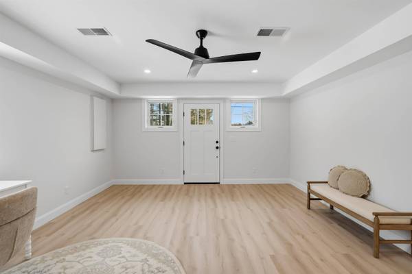 182 Shore DR, Salem, NH 03079