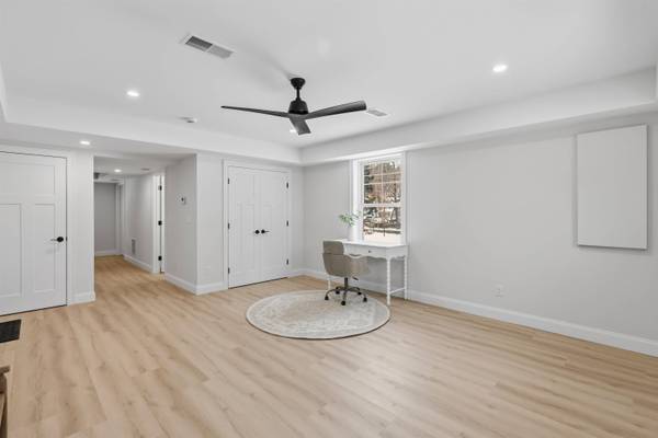 182 Shore DR, Salem, NH 03079