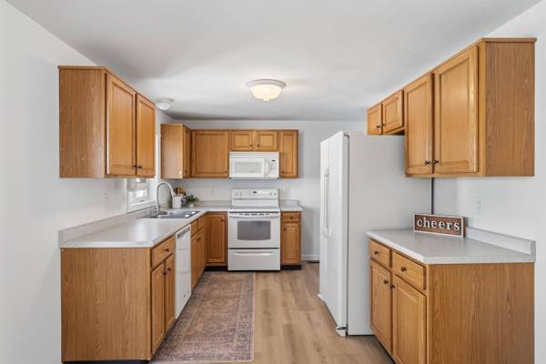 3 Katherine CT, Hudson, NH 03051