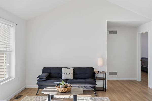 3 Katherine CT, Hudson, NH 03051