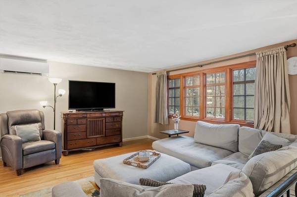122 Forest St, North Andover, MA 01845