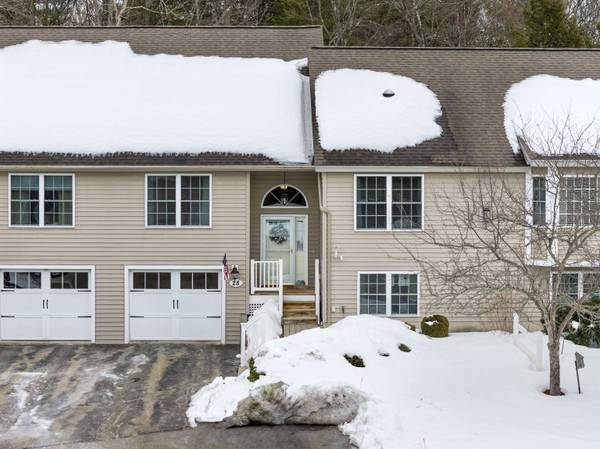 28 Linden DR, Hampstead, NH 03826