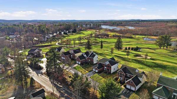 31 Fairways Lane, Methuen, MA 01844