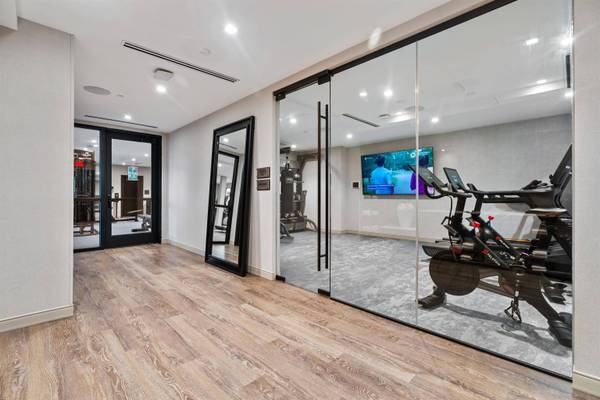 18 Artisan DR #406, Salem, NH 03079