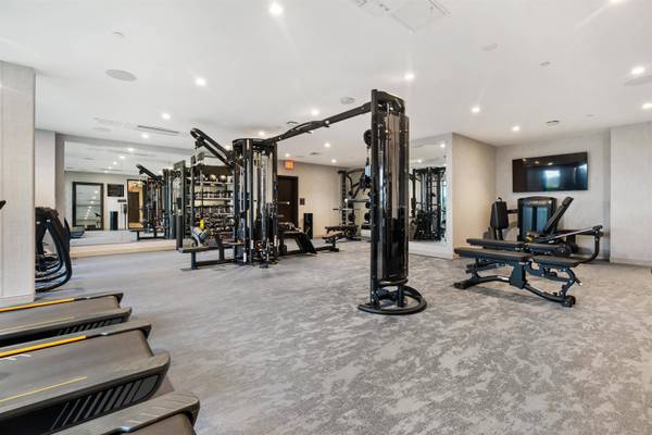 18 Artisan DR #406, Salem, NH 03079