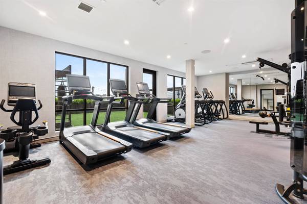 18 Artisan DR #406, Salem, NH 03079