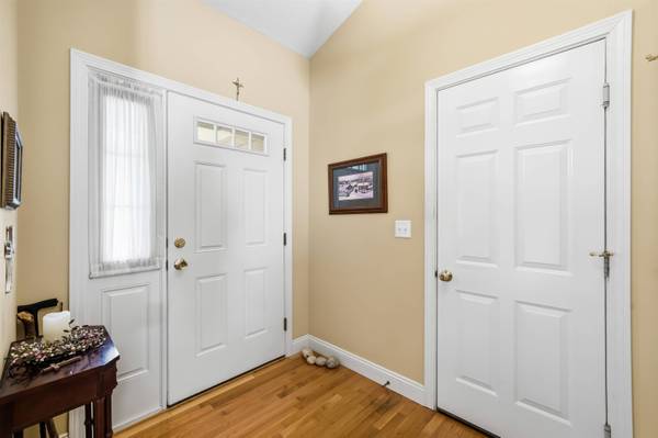 21 Linden DR, Hampstead, NH 03826