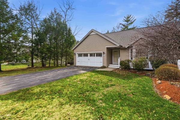21 Linden DR, Hampstead, NH 03826